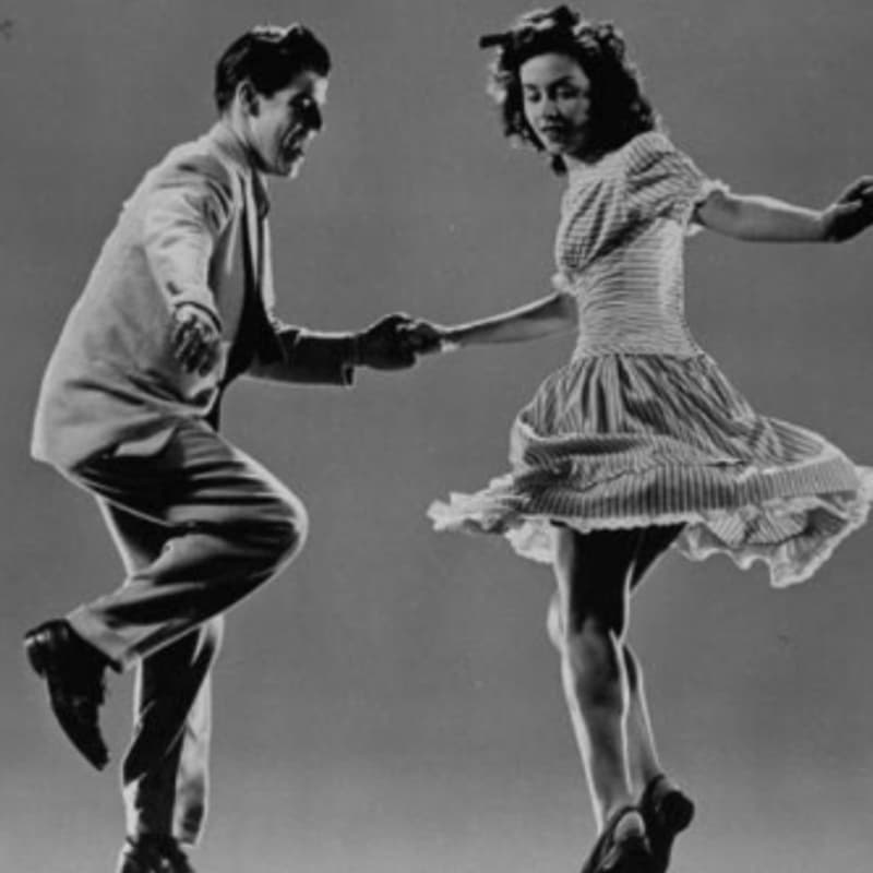 Cover Image for Swing & Drink