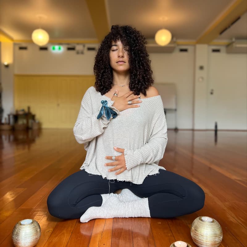 Cover Image for Monday Morning Yoga with Lacie