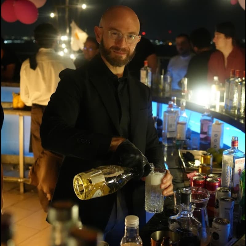 Cover Image for Mixology 101: Bartendering & Party, E06