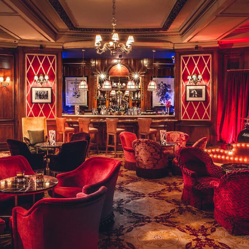 Cover Image for Shaken Not Stirred 🍸 — Barcelona Techies’ Thursday Drinks @ Bluesman Bar with Free OPERA Concert🎩🕶️