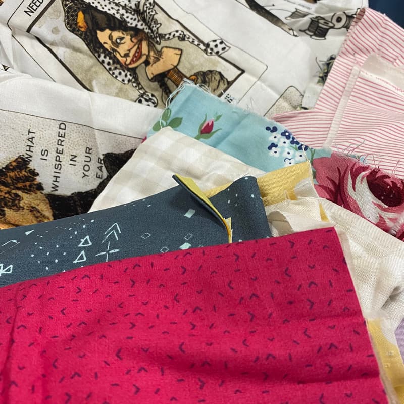 Cover Image for Quilting Fabric Sorting & Folding