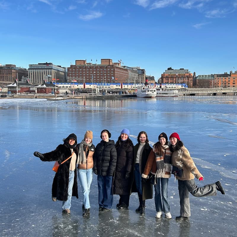 Cover Image for Walk & Talk “Speed Friend Date”