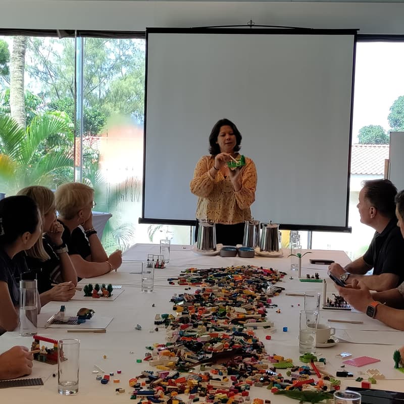 Cover Image for The Human Skills That Will Define Your Leaders in the Age of AI