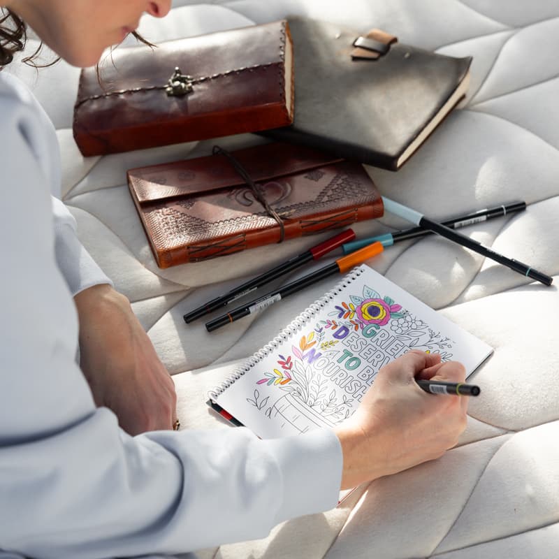 Cover Image for Motherless Mother's Day: A Creative Grief Workshop