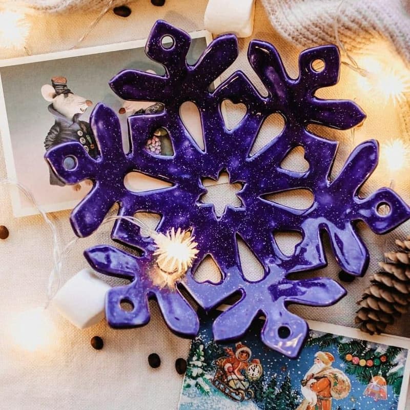 Cover Image for Ceramics Workshop "Fall in Love with Clay: Make your perfect plate. Christmas Edition"❄️ Snowflake