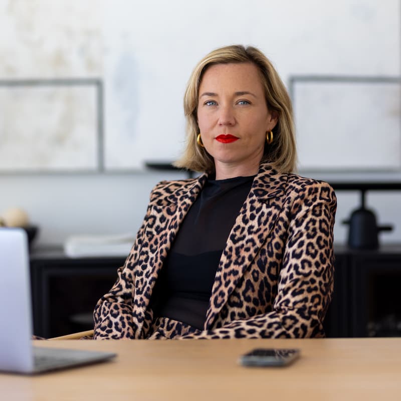 Cover Image for Raising a pre-seed in 2026 w/ Kate McAndrew: Female Founders
