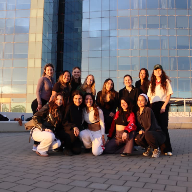 Cover Image for ✧ outdoor workout, dance & connect workshop ✧ coffee after 𖦹 beginner-friendly ° barcelona girls