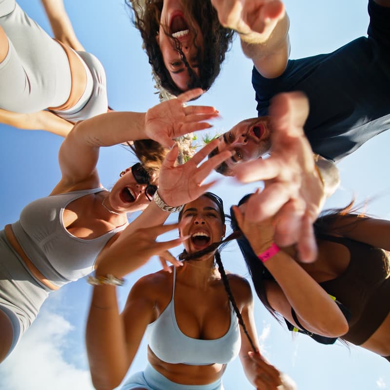 Cover Image for TEVEO RUNCLUB Amsterdam