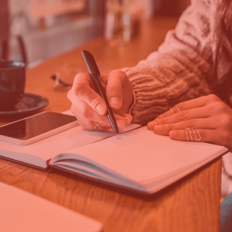 Cover Image for Becoming a Published Author