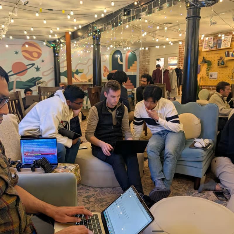 Cover Image for ✨ Commons Co-working Day 👩🏻‍💻 [members only]