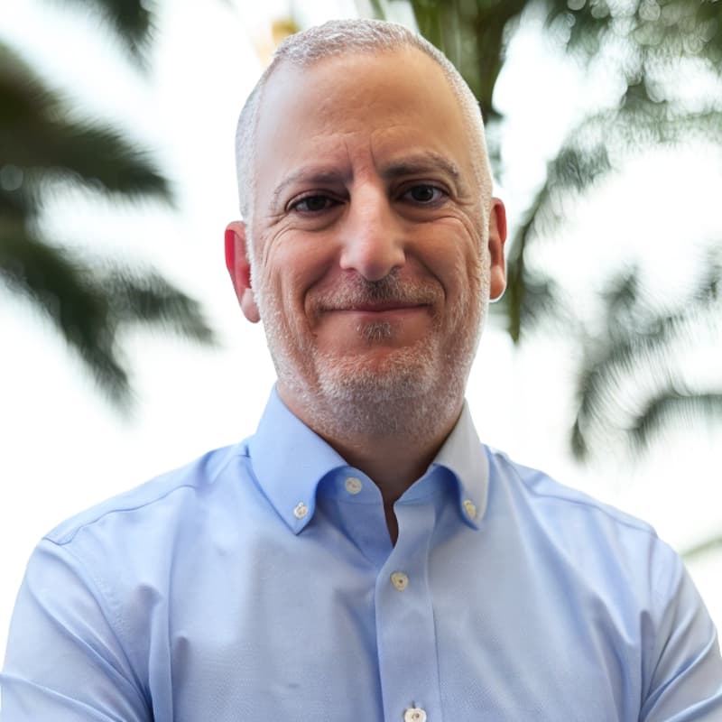 Cover Image for Innovators in Practice: Why You Need a Company Manifesto — Building Clarity, Focus & Urgency