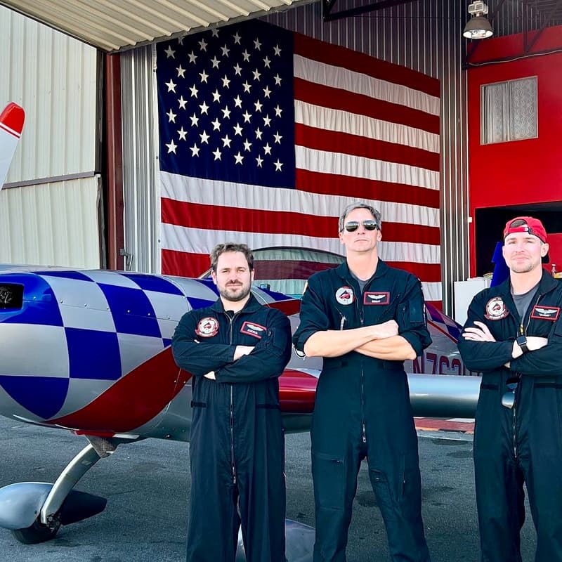 Cover Image for Dark Chocoholics V2/How to get your pilot's license and not make my mistakes