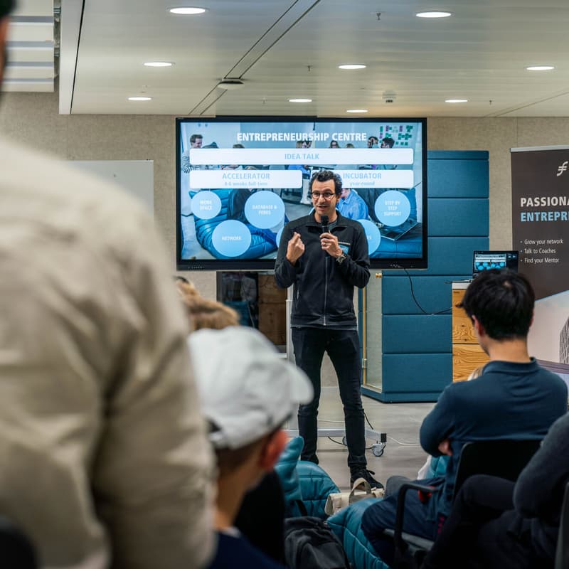 Cover Image for Pitch perfect!