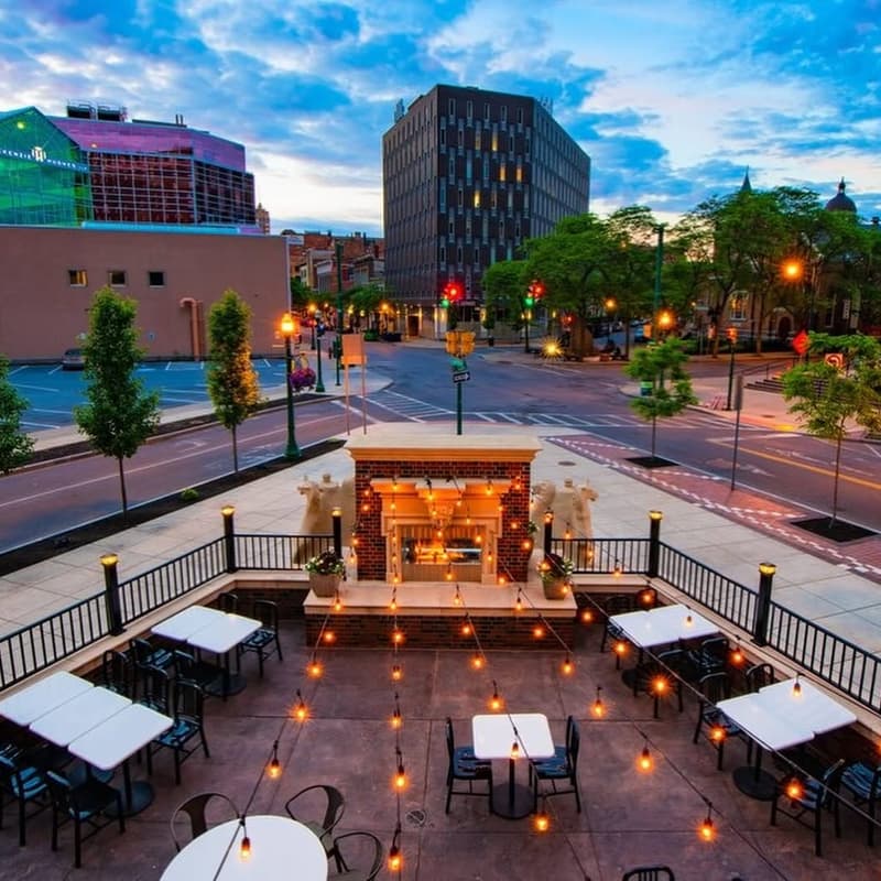 Cover Image for Member Happy Hour: Eleven Waters