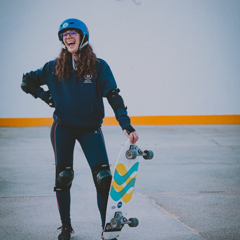 Cover Image for Surf Sisters Sunday Surfskate Gathering (Faro)