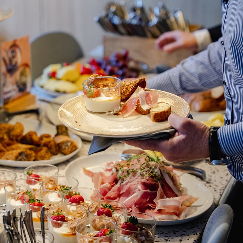 Cover Image for Members' Breakfast 🥐