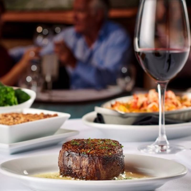 Cover Image for CloudZero’s KubeCon Kickoff at Ruth’s Chris