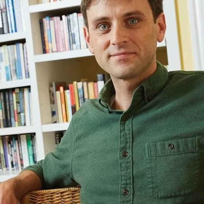 Cover Image for GROWING UP MINDFUL: Calm & Resilience at Every Stage