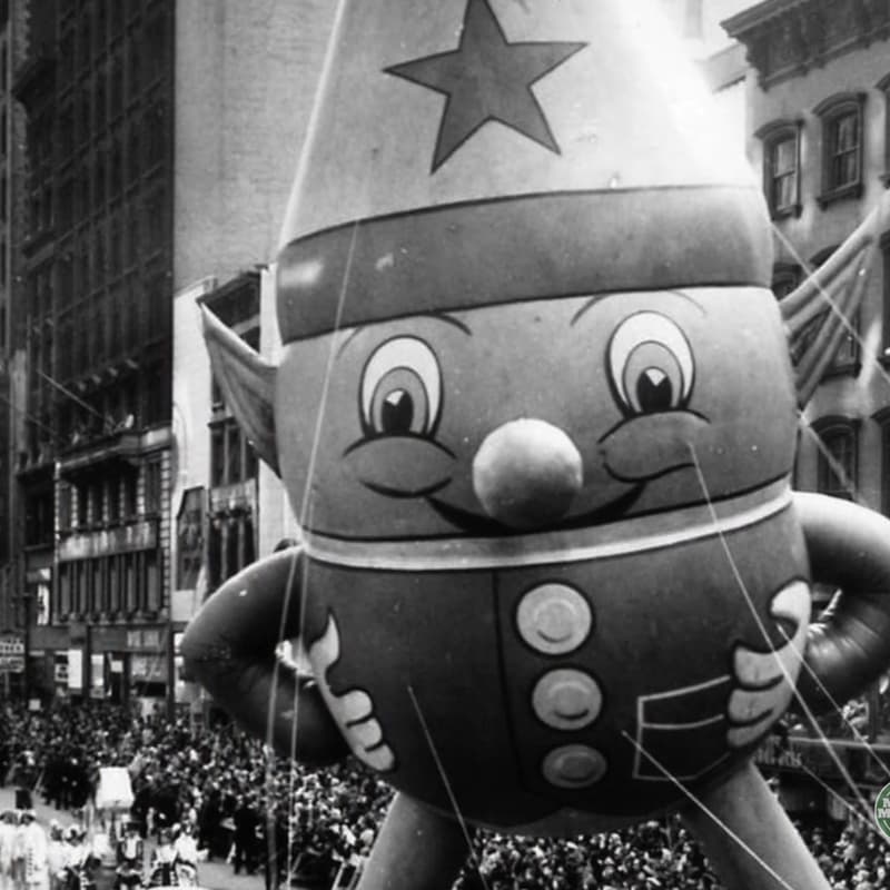 Cover Image for Vintage Macy's Thanksgiving Day Parade 🦃