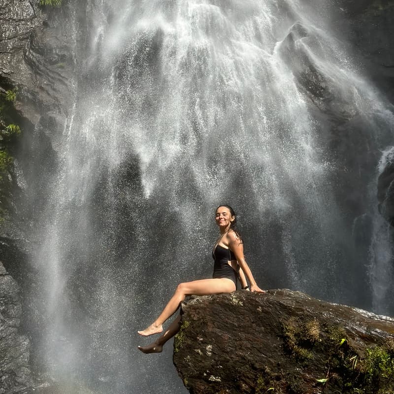 Cover Image for Valle de las Cascadas