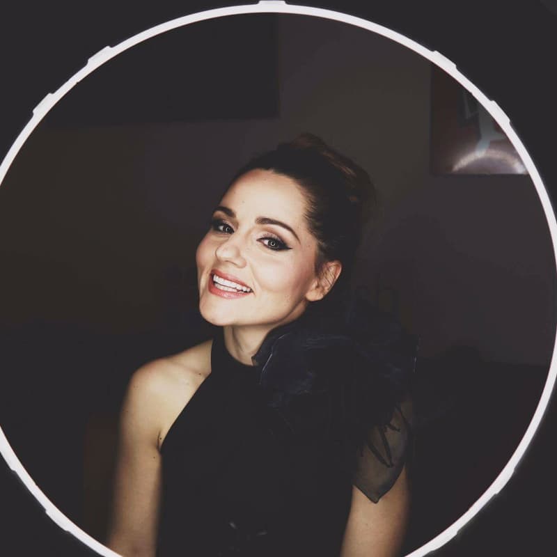 Cover Image for Nastopanje ni talent - je veščina