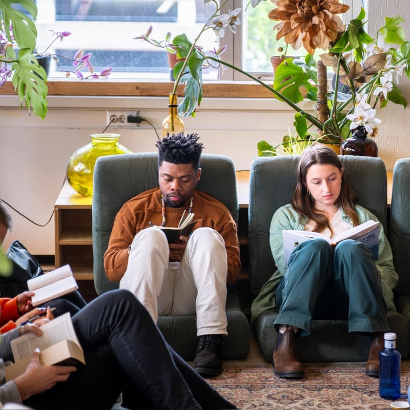 Cover Image for Offline Reading Party 📚 | Inquieta Livraria