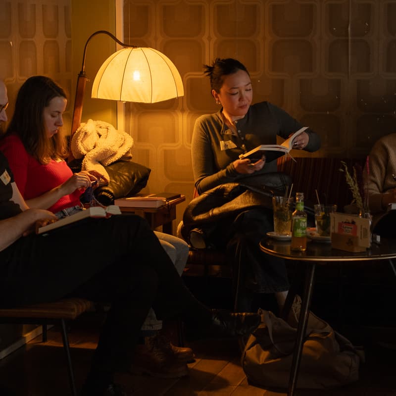 Cover Image for Offline Hangout 🛋️☕ | die Wohngemeinschaft