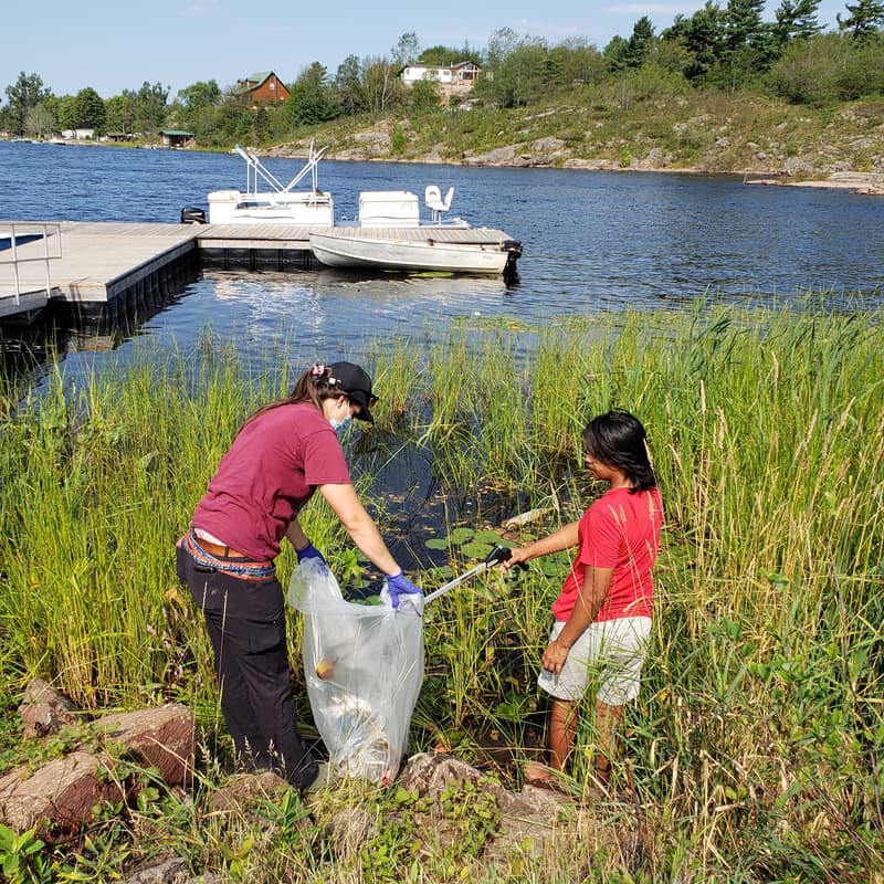 Cover Image for Guardians of the Shore: Shoreline Clean Up with Toronto Zoo and Pollution Probe
