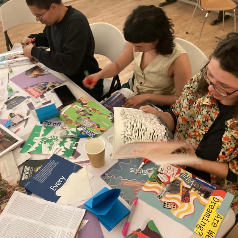 Cover Image for What do you wish you’d known when you started boating? Zine-making workshop