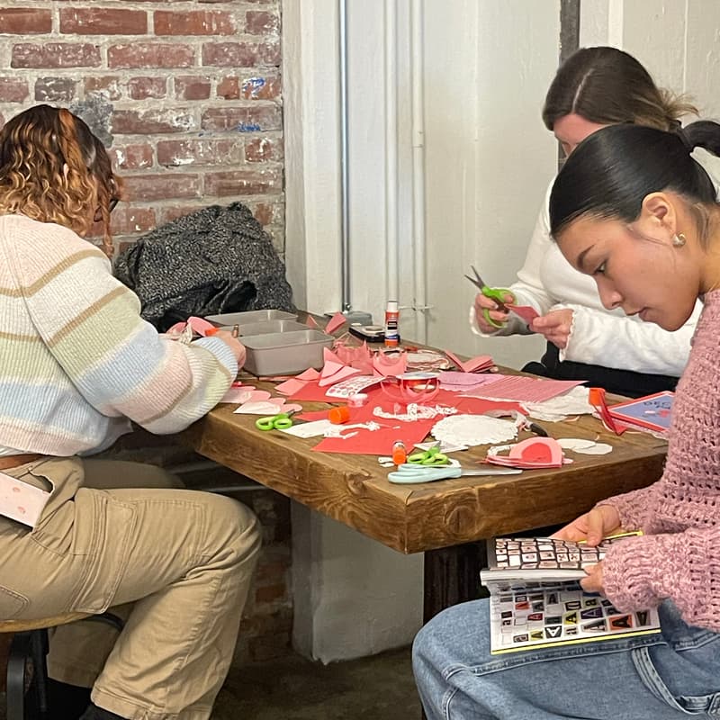 Cover Image for craft club: paper chains, origami & heart wreaths