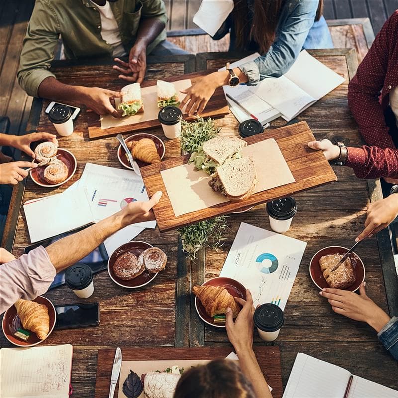 Cover Image for Synchrony & Vesey Ventures: Eggs, AI and Enterprise Breakfast