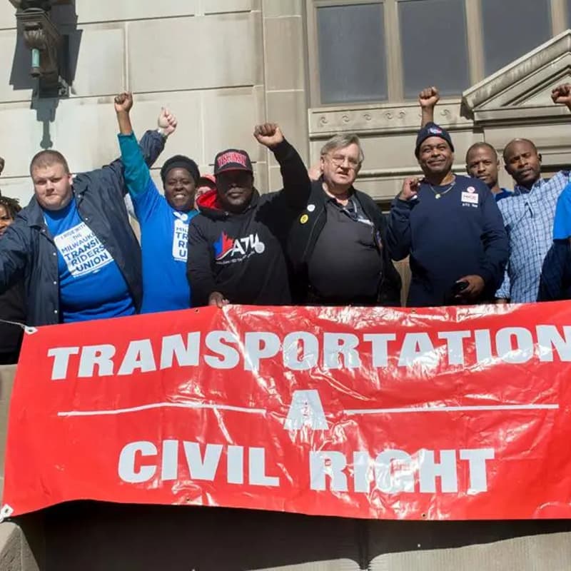Cover Image for Let's Learn About Transit Riders' Unions!