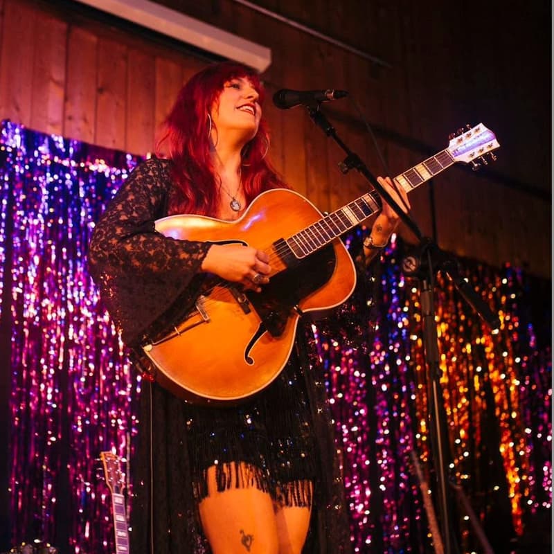 Cover Image for Backyard Concert-- Beaucoup Dolores!
