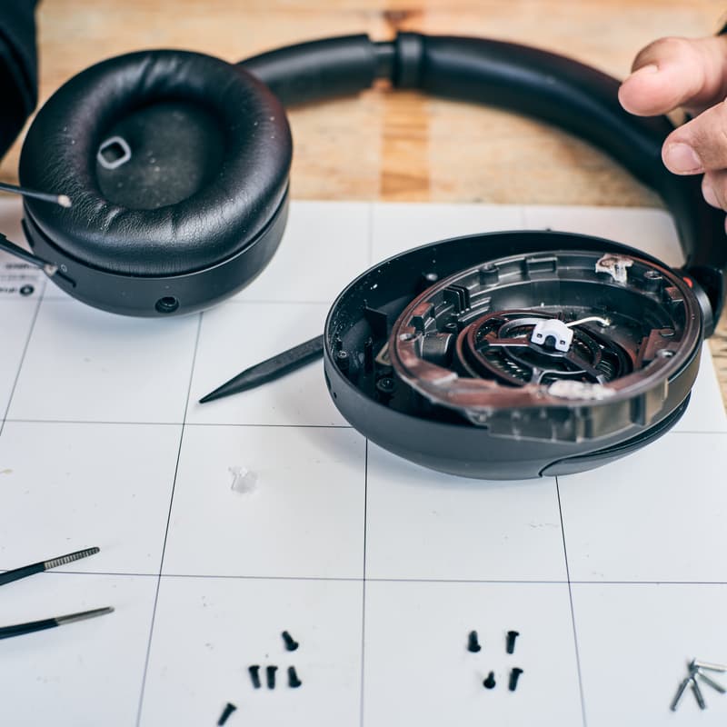 Cover Image for Teardown Electronics Art - Workshop