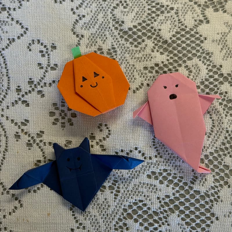 Cover Image for craft club: halloween origami