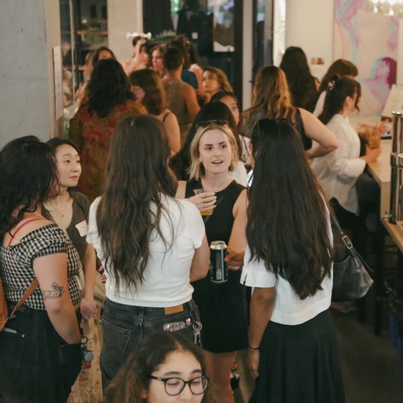 Cover Image for Finally! Netweaving for Women in Creative Industries