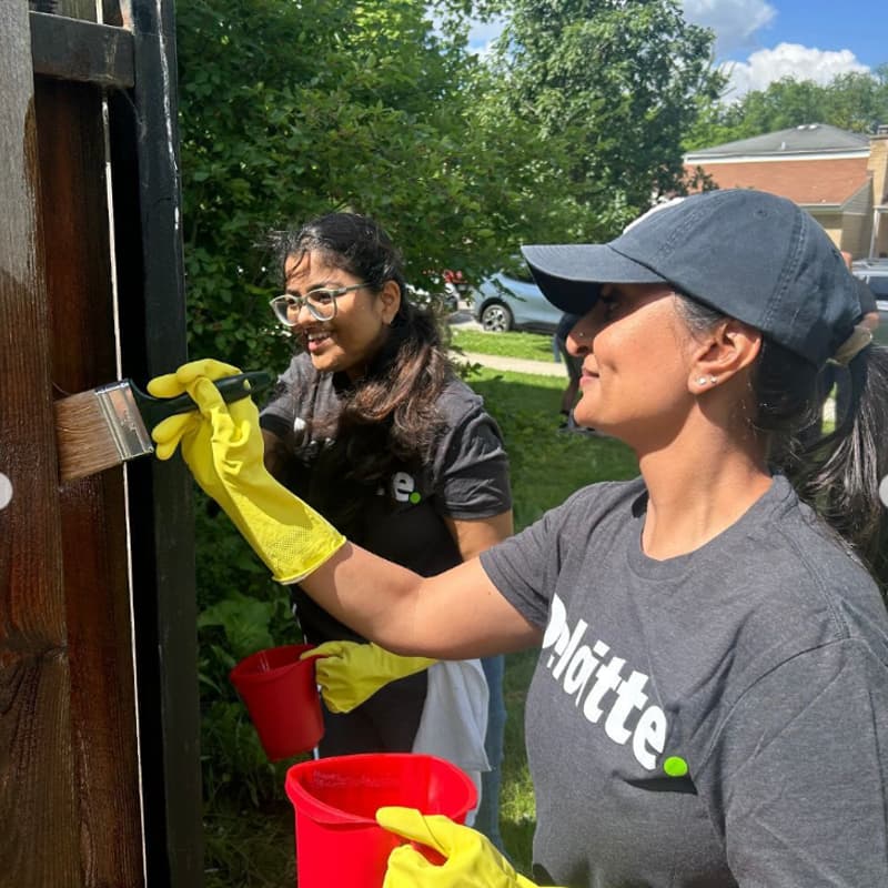 Cover Image for Volunteer with Housing Opportunities for Women (Volunteering Untapped Chicago)