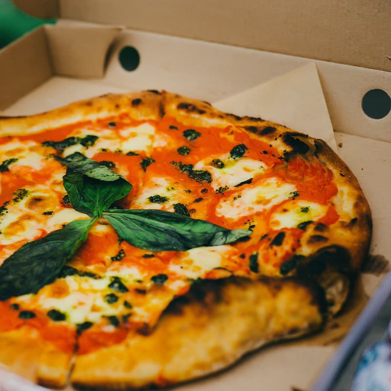 Cover Image for Mama Mia! Neapolitansk Pizza - 4 rätter