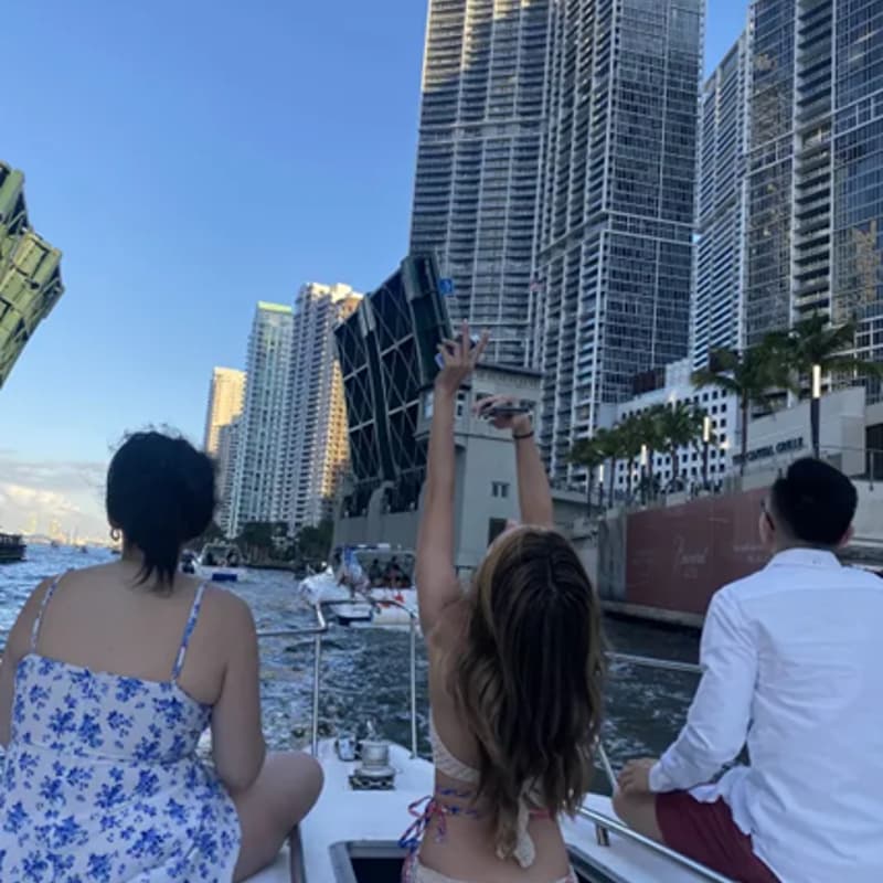 Cover Image for 30s/40s Art Getaway to Miami