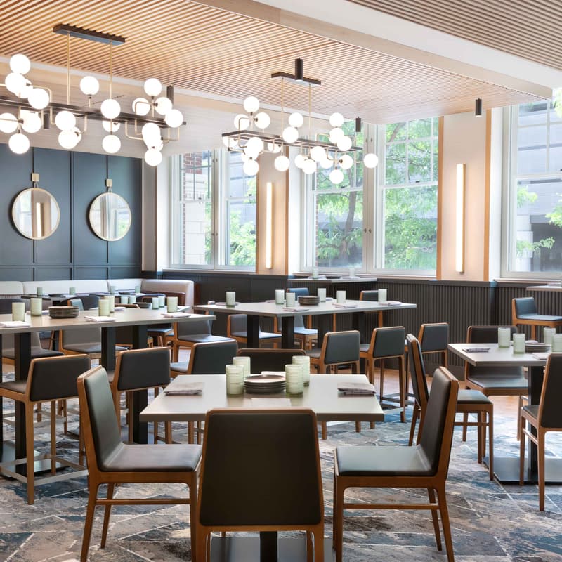 Cover Image for Exclusive VIP Happy Hour With Fellow Physicians, hosted by Youlify