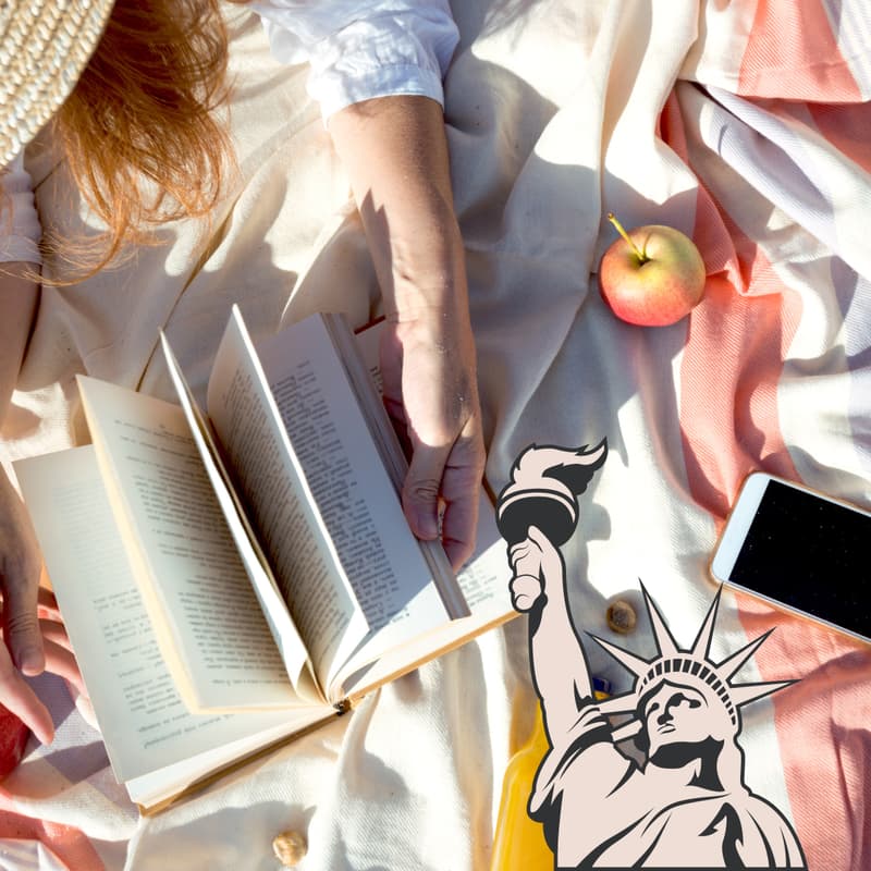 InLight Books & Chai · Luma