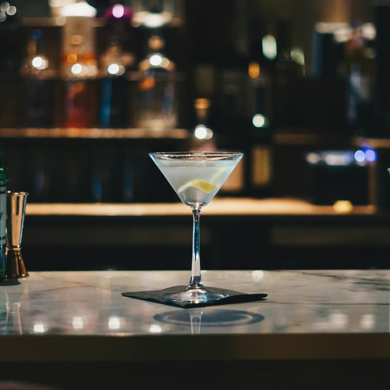 Cover Image for Cocktails & Chemistry: A Singles Mixer