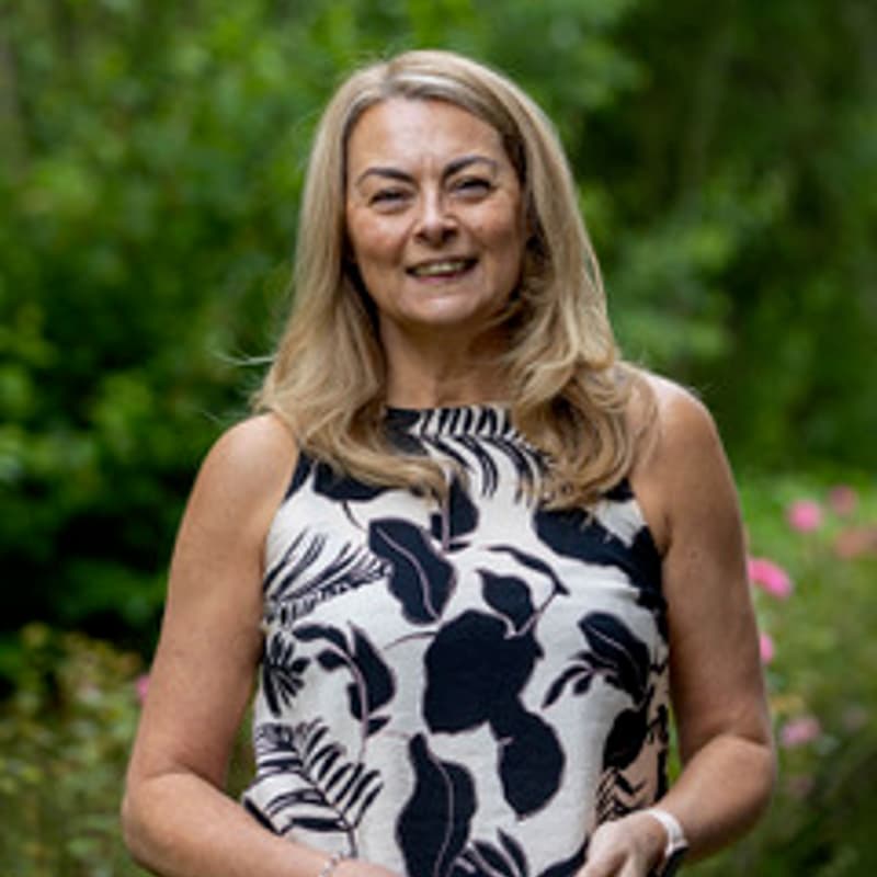 Cover Image for How to deliver Group Hypnotherapy Sessions with Caron Iley