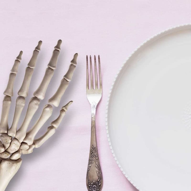 Cover Image for Death Over Dinner