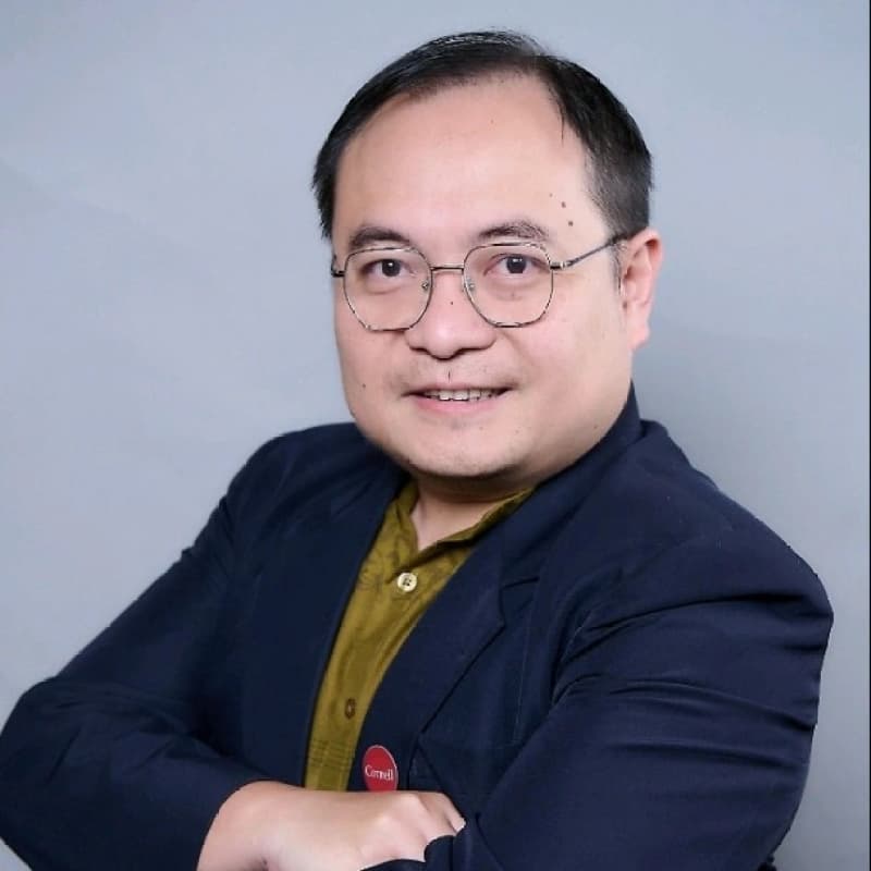 Cover Image for Fireside chat with Chen Chow (Founder, 1% Advisory & Coaching, Independent Non-Executive Chairman of Foodie Media Berhad)