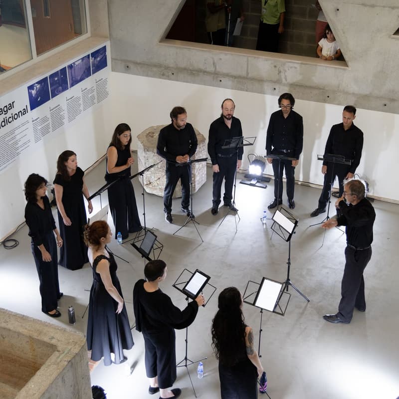 Cover Image for A Voz de Joly Braga Santos - Concerto Coral com ZêzereArts Vocal Ensemble dirigido por Brian MacKay