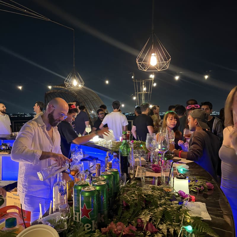 Mixology 101: Bartendering & Social Chemistry · Luma