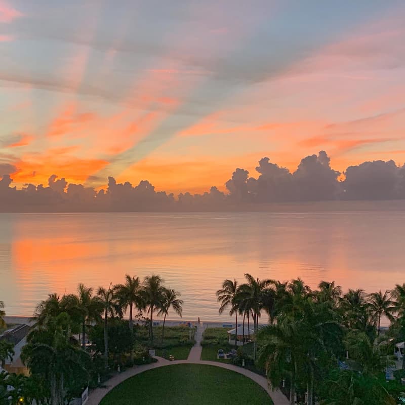 Cover Image for Commerce at First Light: A Sunrise Walk for Ecommerce Leaders