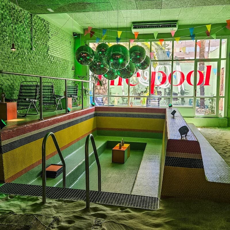 Cover Image for NoCode Drinks Madrid - #04: Learn how no-code template can be a passive income and say hi to the summer with us!
