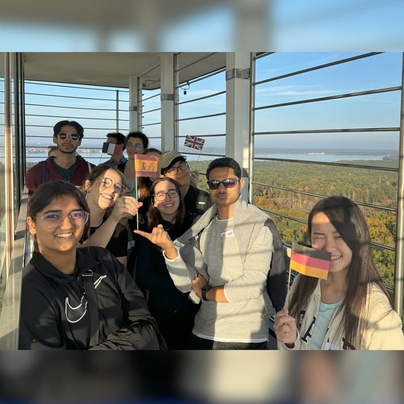 Cover Image for #5 Hike Connect: Learn Languages the Fun Way 🍂🗣️